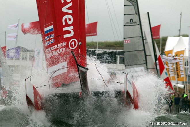 Wing in the surf - Zwitserleven Round Texel Race 2011 © Thom Touw http://www.thomtouw.com